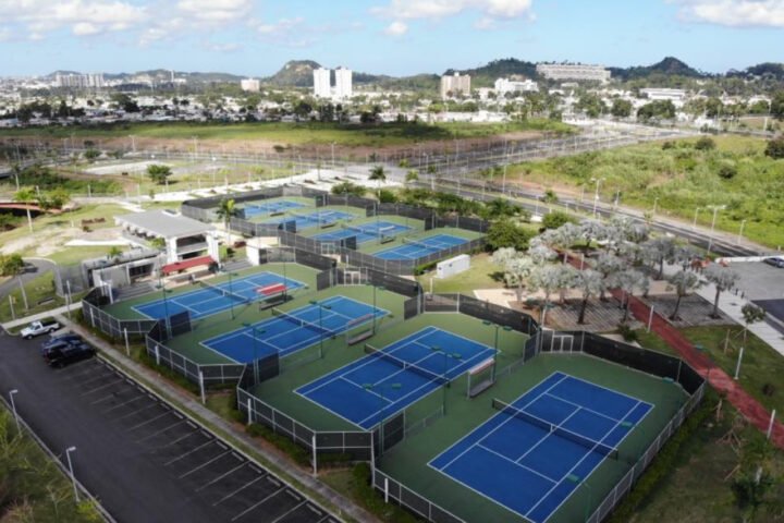 Riviera Tennis Center